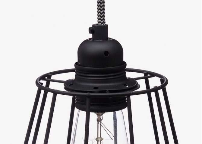 Lampa z klatką W5 -