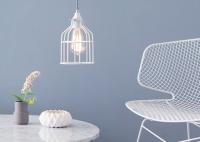 Lampa z klatką śnieżnobiałą