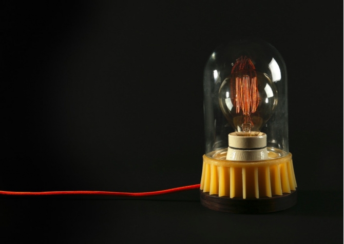 Lampka restaurowana biurkowa 02