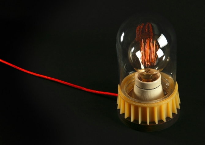 Lampka restaurowana biurkowa 02